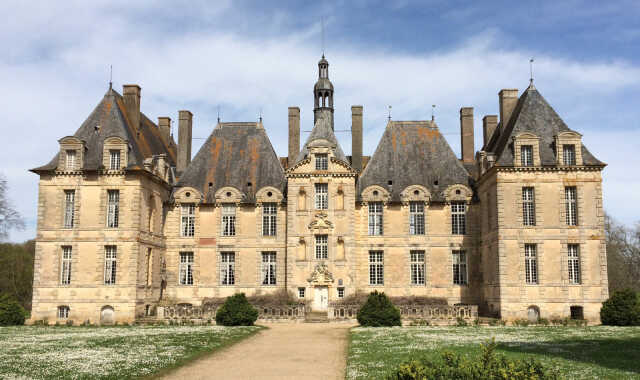 Visite libre des extérieurs du Château de Saint-Loup, dans le cadre des Journées Européennes du Patrimoine