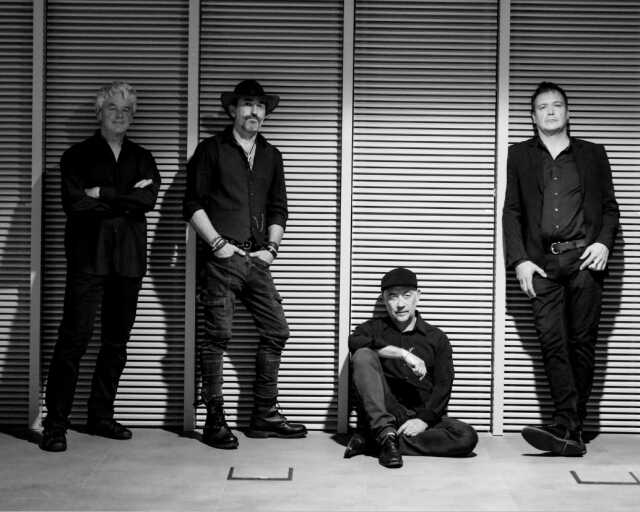 Concert par The Deweys