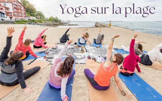 Cours de yoga plage