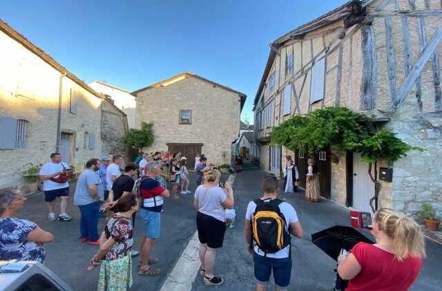 Visite historique et architecturale en nocturne