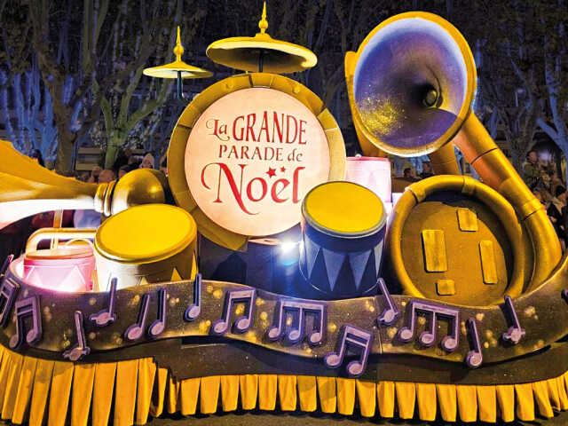 LA GRANDE PARADE DE NOËL