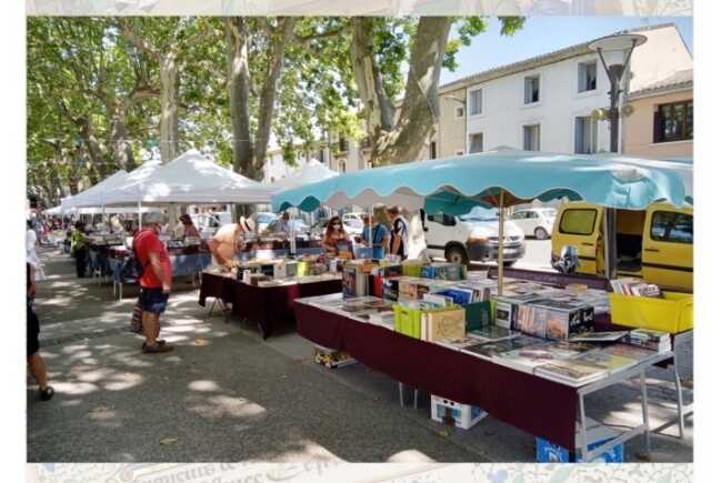 MARCHE AUX LIVRES A GIGNAC