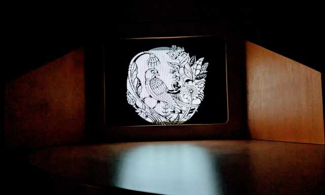 LES ATELIERS DE LA CABANE : LECTURE KAMISHIBAÏ RÉTRO-ÉCLAIRÉ