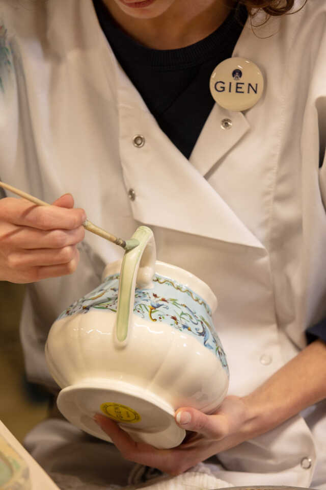 Atelier peinture sur faïence émaillée