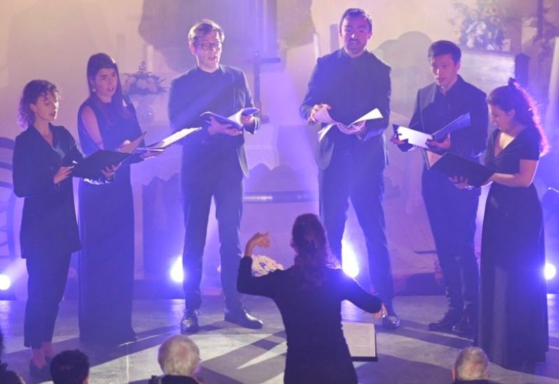 Concert de l'ensemble 6 voix dans la nuit