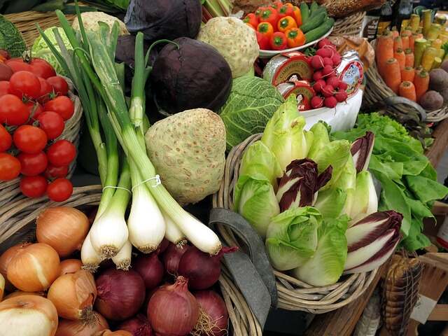 Marché de Varennes-Changy - Dimanche