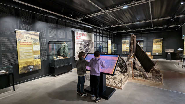 Exposition à la Caverne du Dragon : 