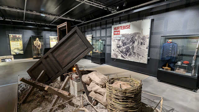 Exposition à la Caverne du Dragon : 