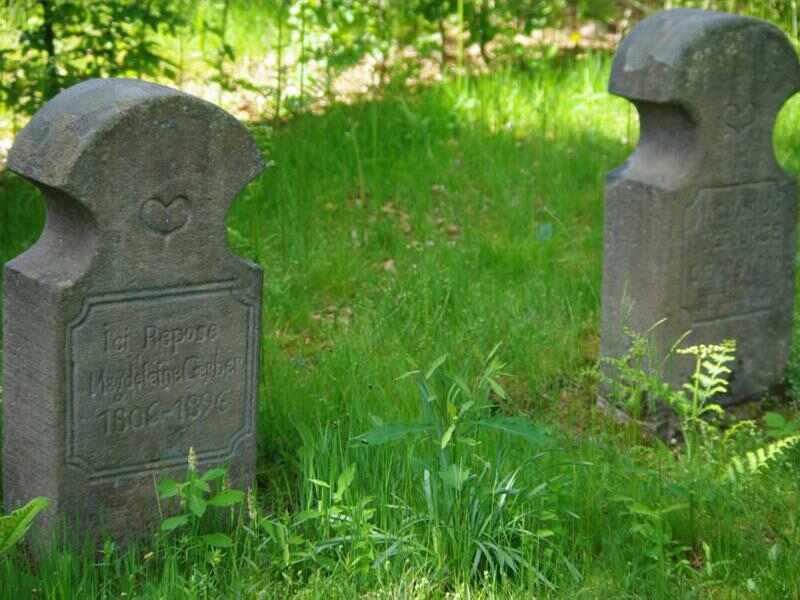 Visite du cimetière mennonite de Salm