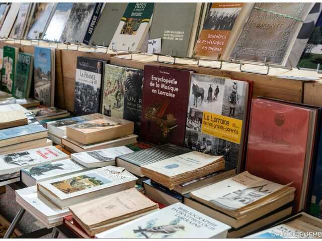 Foire aux vieux papiers, collections et auteurs régionaux