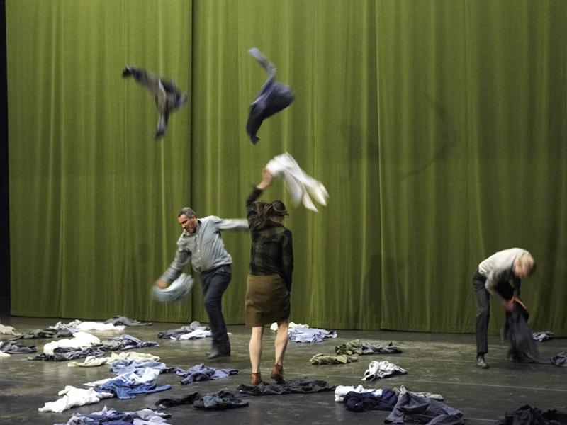 Théâtre : Le bruit des arbres qui tombent