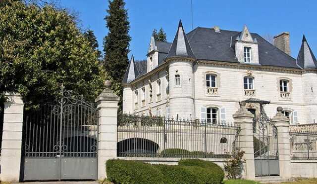 Visite Guidée : Petit Village et Grandes Histoires