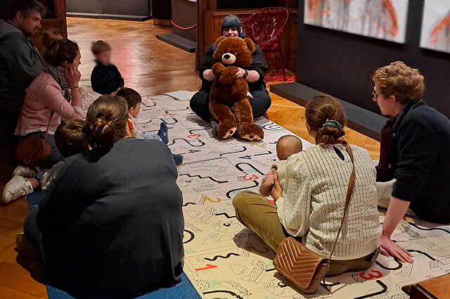 Bébé au musée